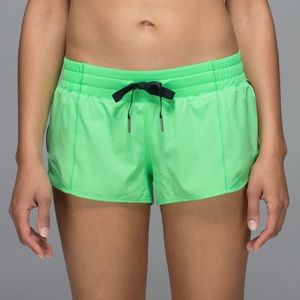 *RARE* Lululemon Hotty Hot Shorts*2.5”